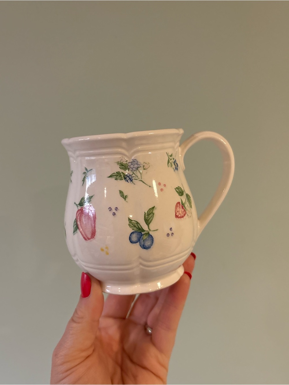 4” Vintage White Ceramic Floral+ Fruit Mug Made in Japan